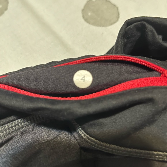 Lululemon Speed Short 2.5” - Picture 5 of 5